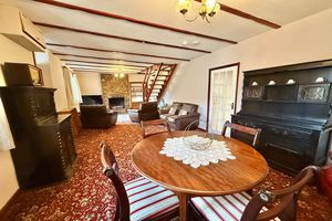 29' Lounge/Dining Room- click for photo gallery